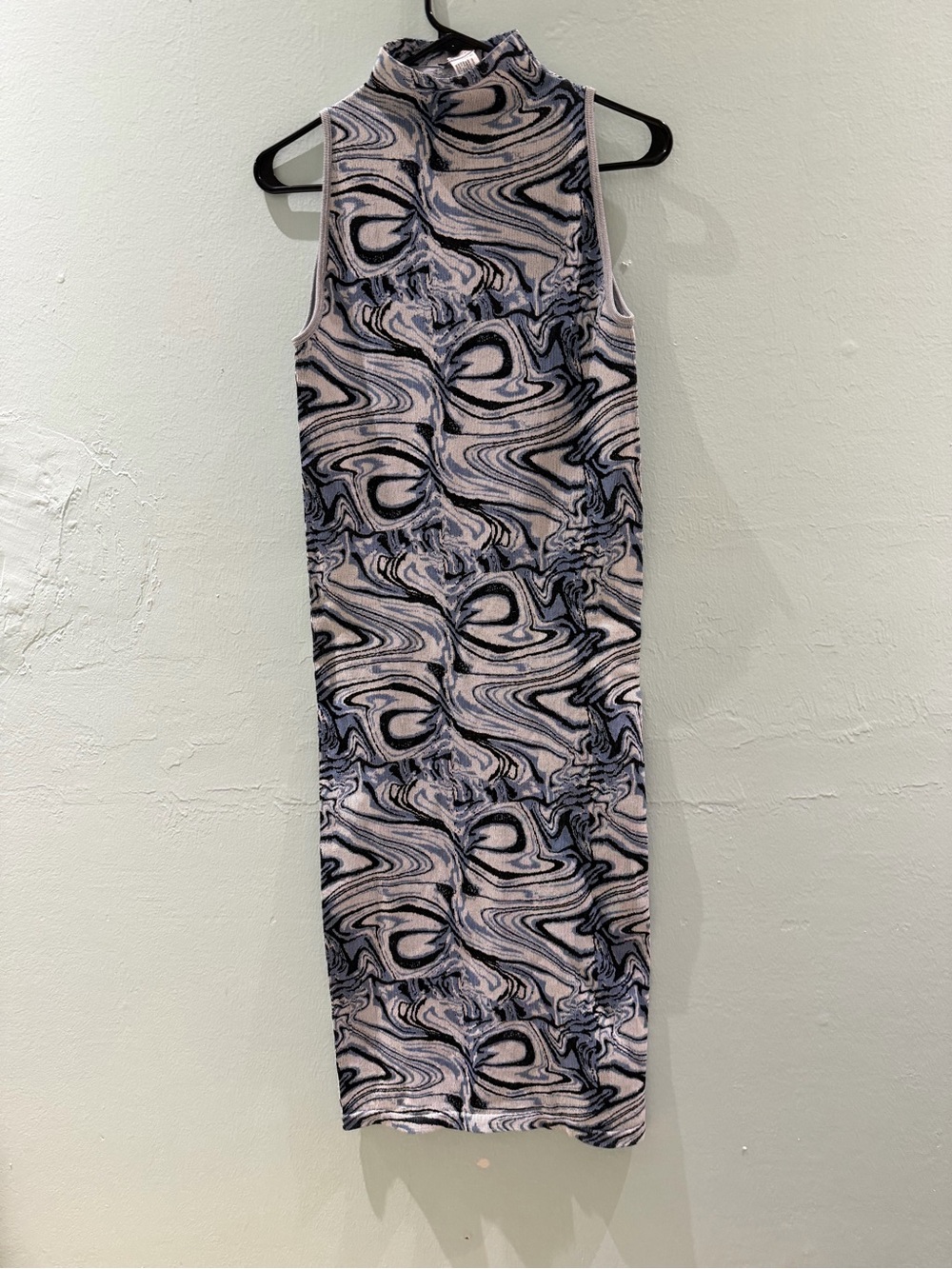 Zara, Sleeveless Mock Neck Marble Print Midi Dress - Black & Light Pink